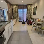 Apartmán Cosy 2 Bedroom Near Sea *
