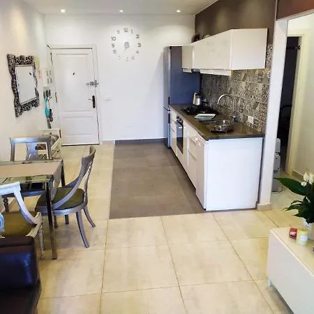 Lägenhet Cosy 2 Bedroom Near Sea Costa Del Silencio