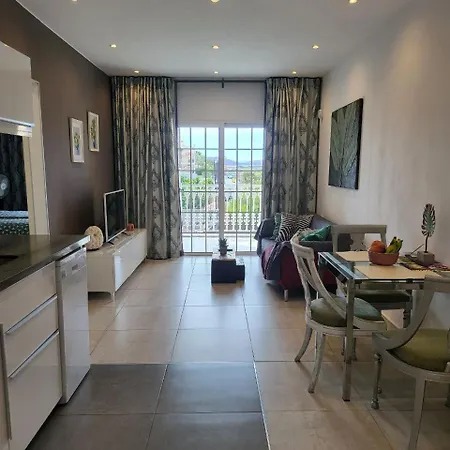 Cosy 2 Bedroom Near Sea *