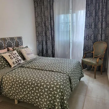 Cosy 2 Bedroom Near Sea
