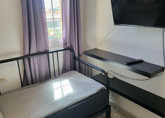 Cosy 2 Bedroom Near Sea Apartment