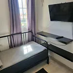 Cosy 2 Bedroom Near Sea דירה