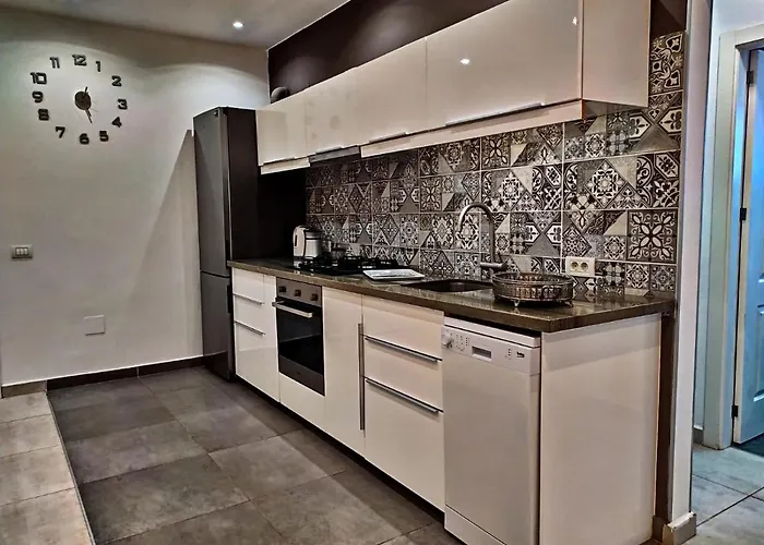 Cosy 2 Bedroom Near Sea *